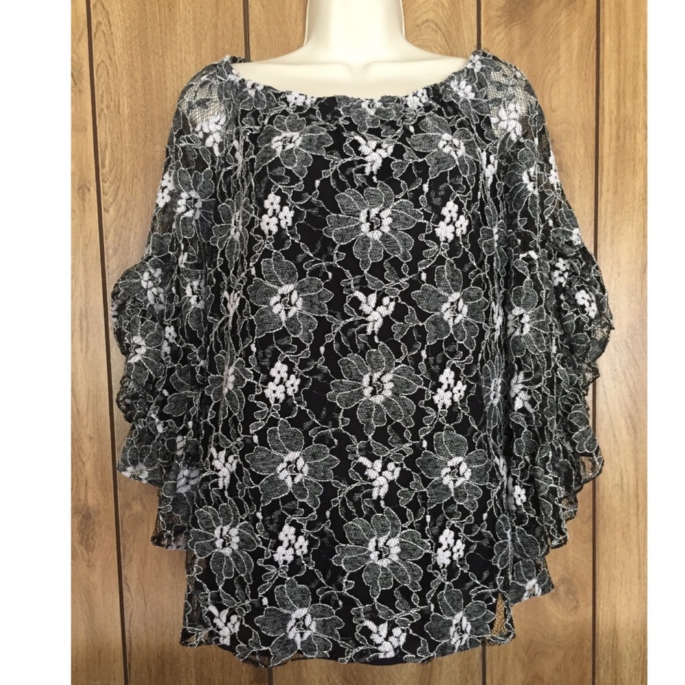 Floral Patterned Top with Flowing Sleeves